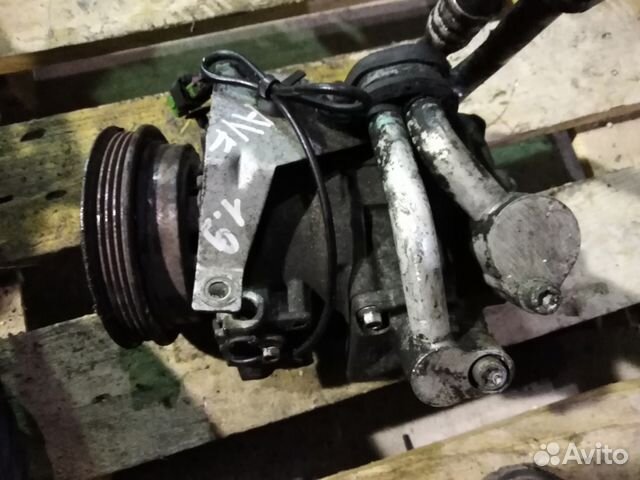 Компрессор кондиционера VW passat b5 8d0260808