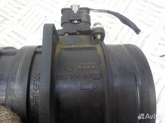 Расходомер воздуха массметр Audi Q3