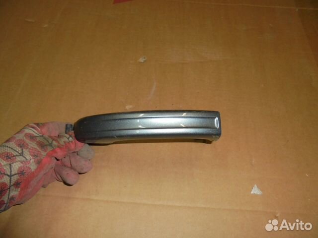 Audi Q7 2006-2015 год (4L) Ручка задней двери нар