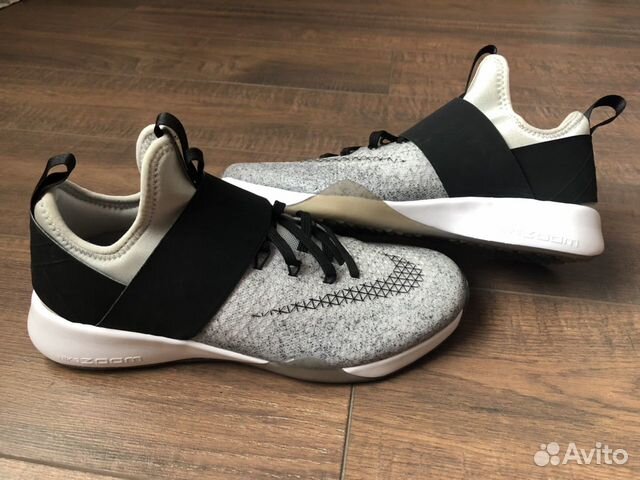 Кроссовки Nike zoom новые