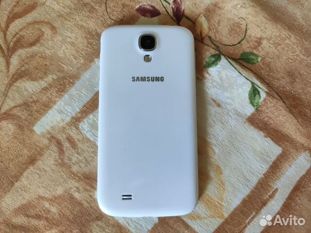 SAMSUNG Galaxy S4