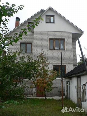 Дом 200 м² на участке 4 сот.