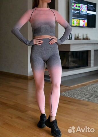 Спортивный костюм Спортивный костюм