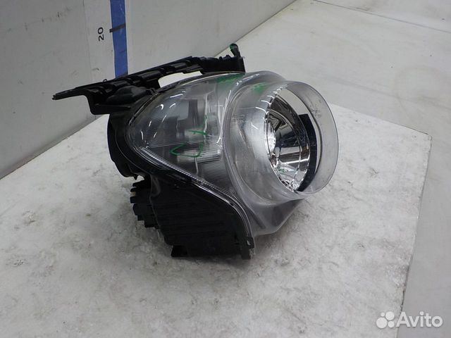 Фара правая на Nissan Juke Фара правая на Nissan Juke