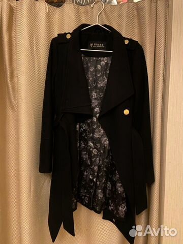 Пальто Guess