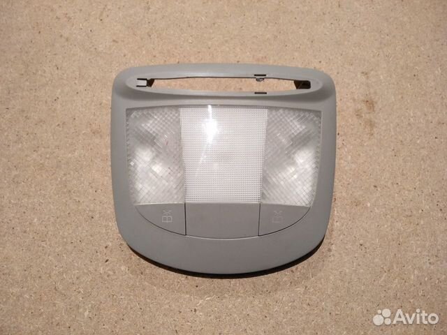Плафон салонный задний Mercedes w164 w251 ML R Плафон салонный задний Mercedes w164 w251 ML R