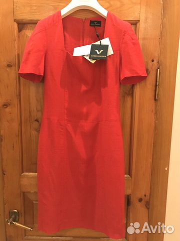 Платье новое разм 40-42 Платье новое разм 40-42