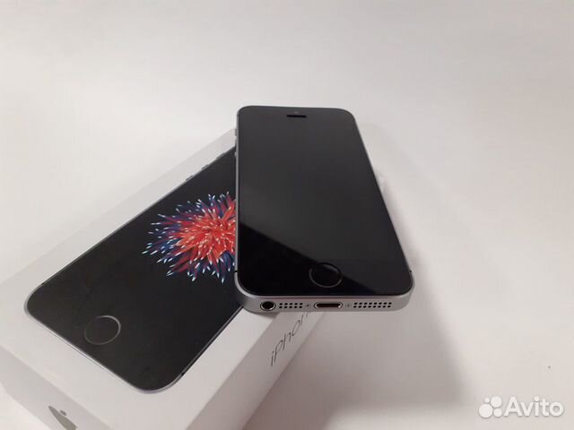 Смартфон iPhone SE 32GB space gray Смартфон iPhone SE 32GB space gray