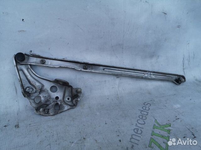 Петля капота левая Mercedes Clk-Class W208 112.940 Петля капота левая Mercedes Clk-Class W208 112.940