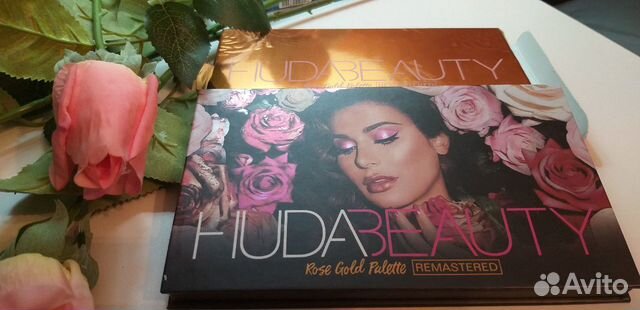 Huda beauty rose gold паллетка теней