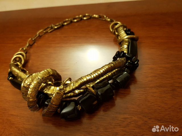 Колье, Франция