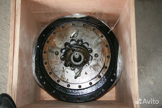 Редуктор хода на Komatsu PC220-7 206-27-00300 Редуктор хода на Komatsu PC220-7 206-27-00300