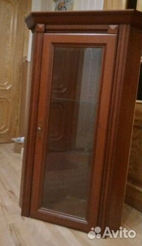 Шкаф-витрина