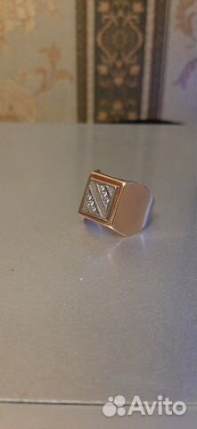 Печатка мужская с бриллиантом Печатка мужская с бриллиантом