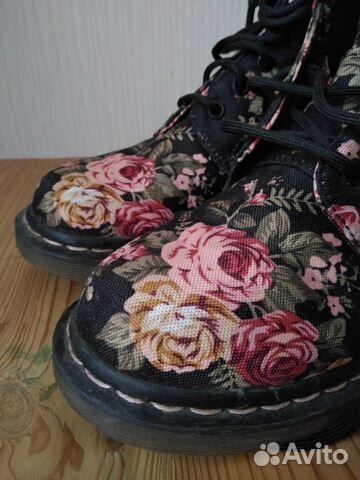 dr martens 1460 flower