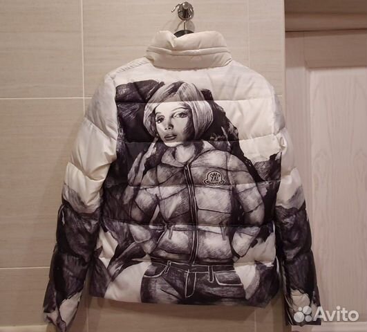Куртка Moncler 46 р Куртка Moncler 46 р