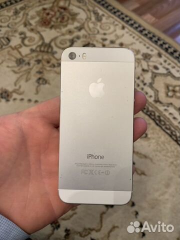 Телефон iPhone 5s 16гб Телефон iPhone 5s 16гб