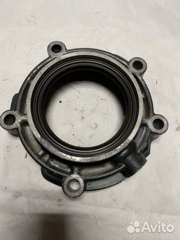 Крышка подшипник делителя кпп 1743484 Scania