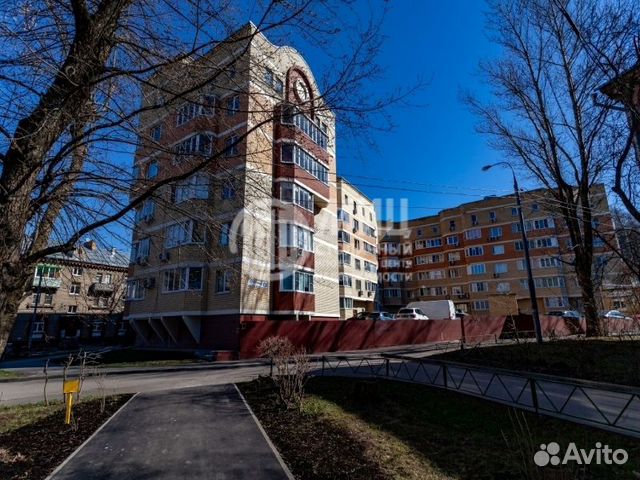 2-к квартира, 70 м², 1/6 эт.