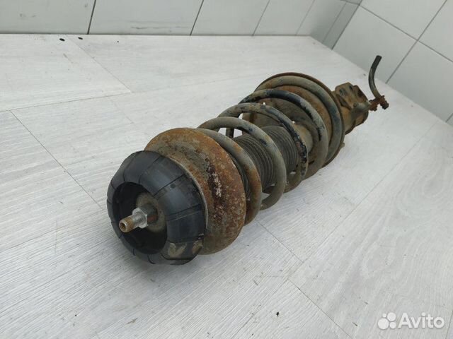 Амортизатор передний правый 4160179J02 Suzuki SX4 Амортизатор передний правый 4160179J02 Suzuki SX4
