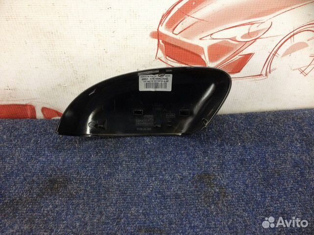 Зеркало правое - крышка Ford Focus 2 2004-2011 Зеркало правое - крышка Ford Focus 2 2004-2011