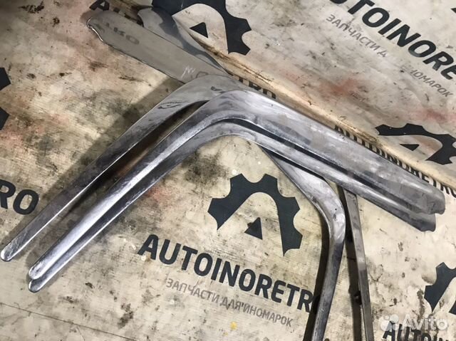 Накладка переднего бампера Mercedes W124 Накладка переднего бампера Mercedes W124
