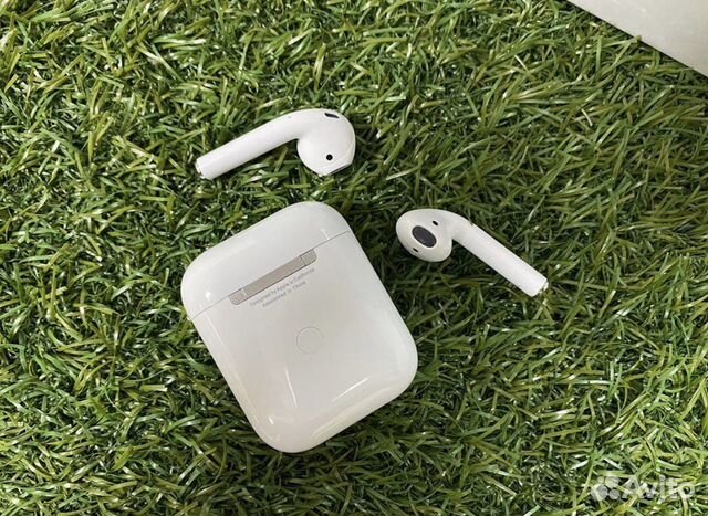 Беспроводные наушники Apple AirPods 2 Беспроводные наушники Apple AirPods 2