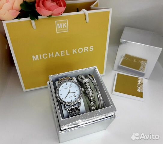 Подарочный набор Michael Kors. часы и два браслета