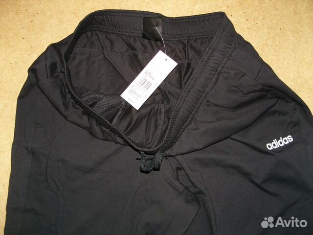 Adidas XL новые брюки 54-56 размер Adidas XL новые брюки 54-56 размер