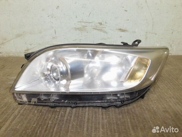 Фара левая Toyota Rav 4 2010-2013