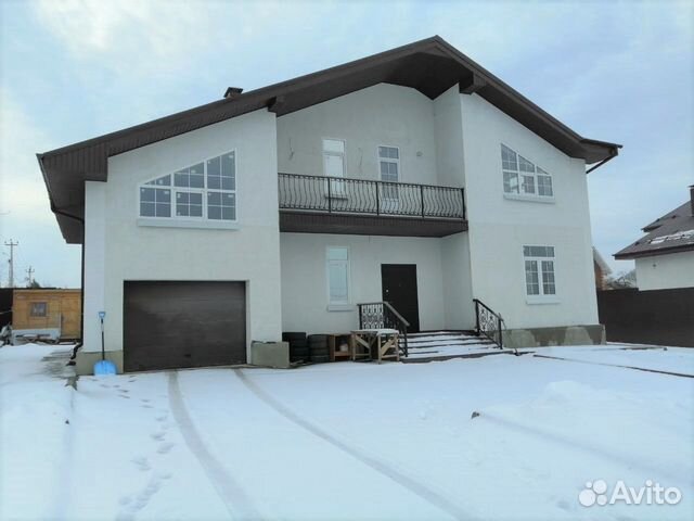 Коттедж 260 м² на участке 10 сот.