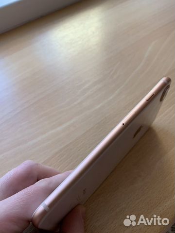 Телефон iPhone 8plus 64gb