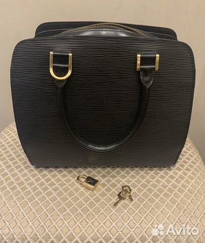 Сумка louis vuitton Epi alma новая Сумка louis vuitton Epi alma новая