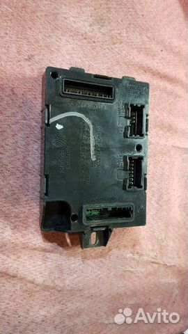 BCM Рено Логан Сандеро 2 284B17182R