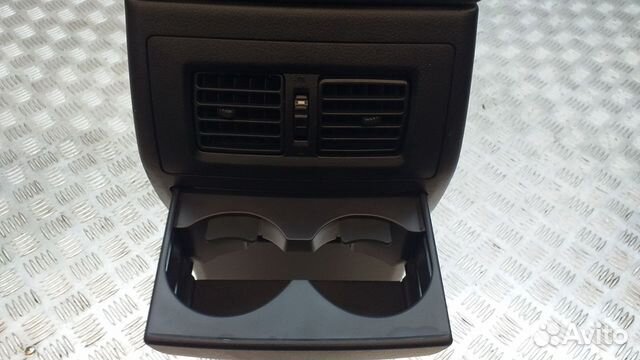 Подлокотник Toyota Highlander II U40 Подлокотник Toyota Highlander II U40