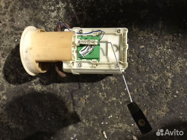 Топливный насос в сборе audi A6 C5 2.4