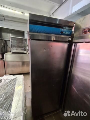 Холодильный шкаф (Италия)
