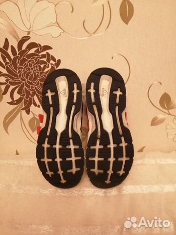 Кроссовки Adidas фирменные Кроссовки Adidas фирменные