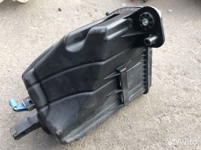 Раcширитeльный бaчок BMW F01 F02 Раcширитeльный бaчок BMW F01 F02