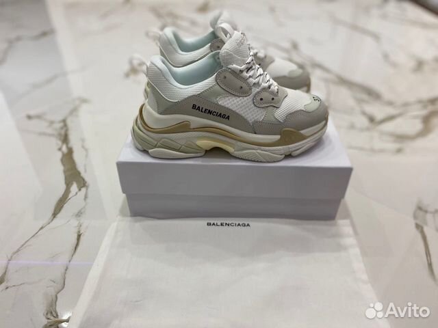 Кроссовки Balenciaga Triple S Кроссовки Balenciaga Triple S
