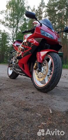 Honda CBR 600 RR 2004 год