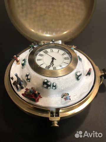 Часы с музыкой