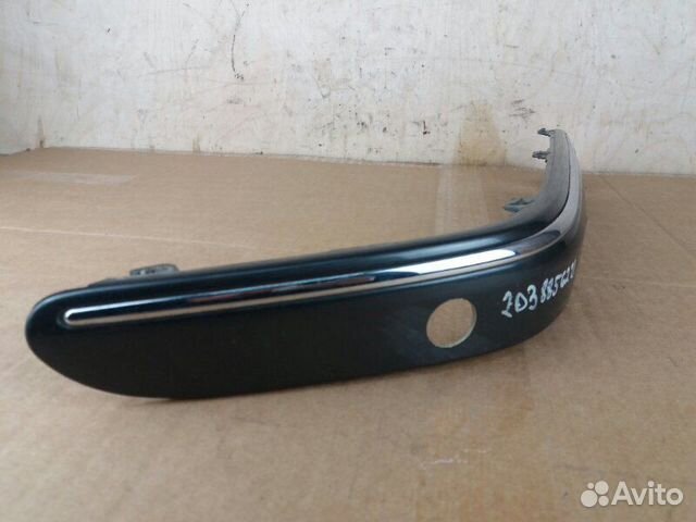 Молдинг переднего бампера передний правый Mercedes