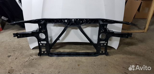 Передняя панель телевизор Audi Q7 4L