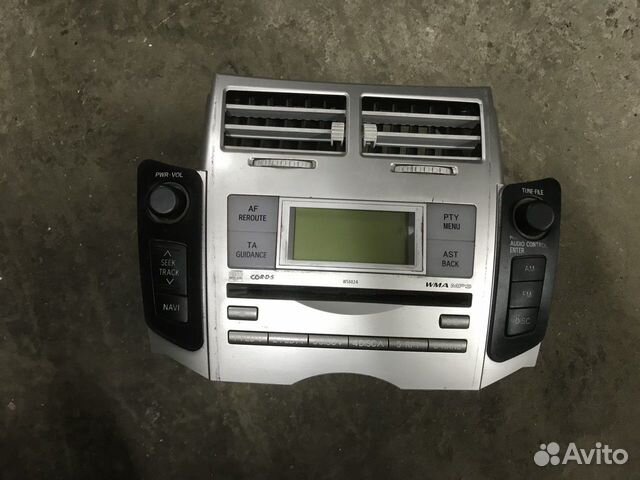 Медиацентр (Toyota Yaris) Медиацентр (Toyota Yaris)