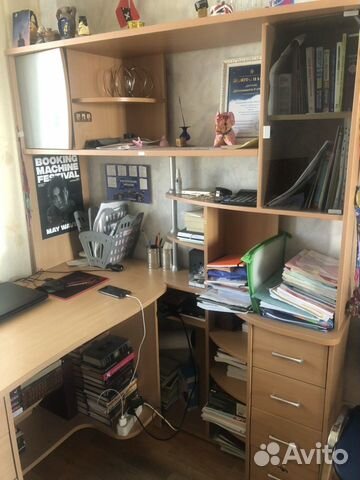 Стол письменный угловой с полками Стол письменный угловой с полками