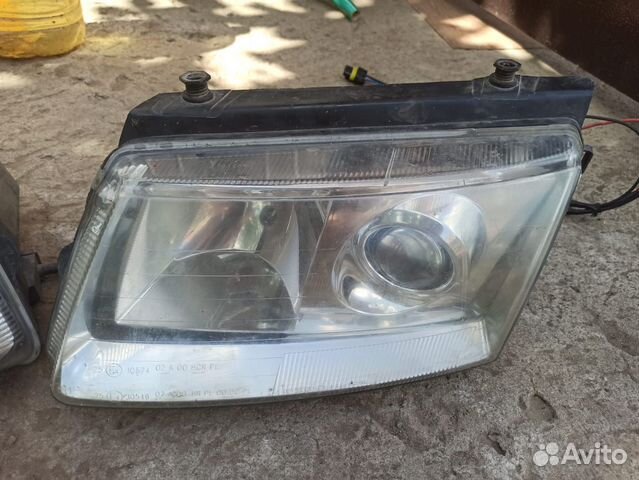 Фара передняя левая Volkswagen Passat B5 Фара передняя левая Volkswagen Passat B5