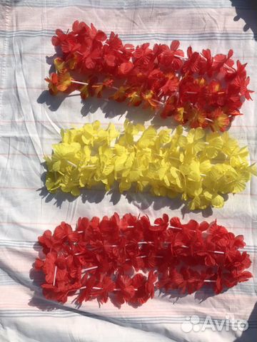 Шляпа сомбреро. Ожерелье из цветов