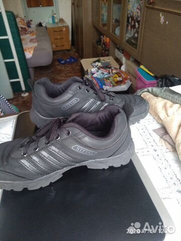 Кроссовки Кроссовки