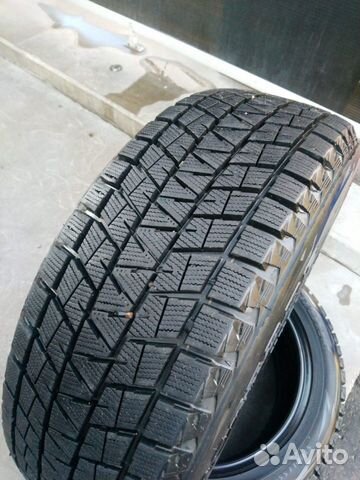 Шины Bridgestone Blizzak DM-V1 Б/У 235/55/19, зима